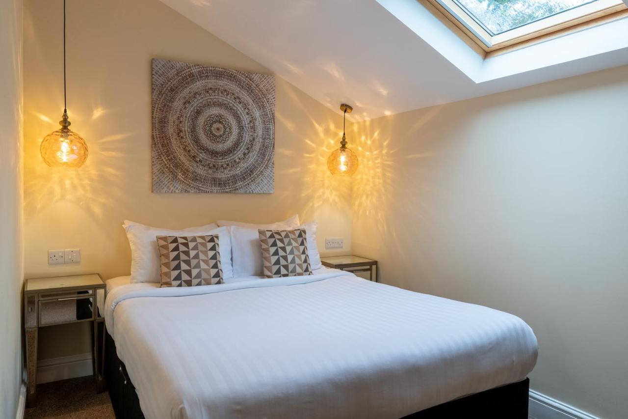 Burnside Hotel&Spa Bowness-on-Windermere Exterior foto A bedroom at the hotel